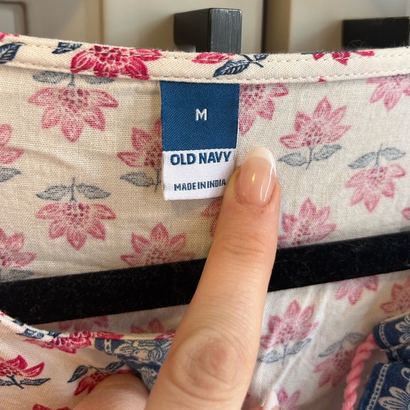 Old navy dress - Picture 4 of 5